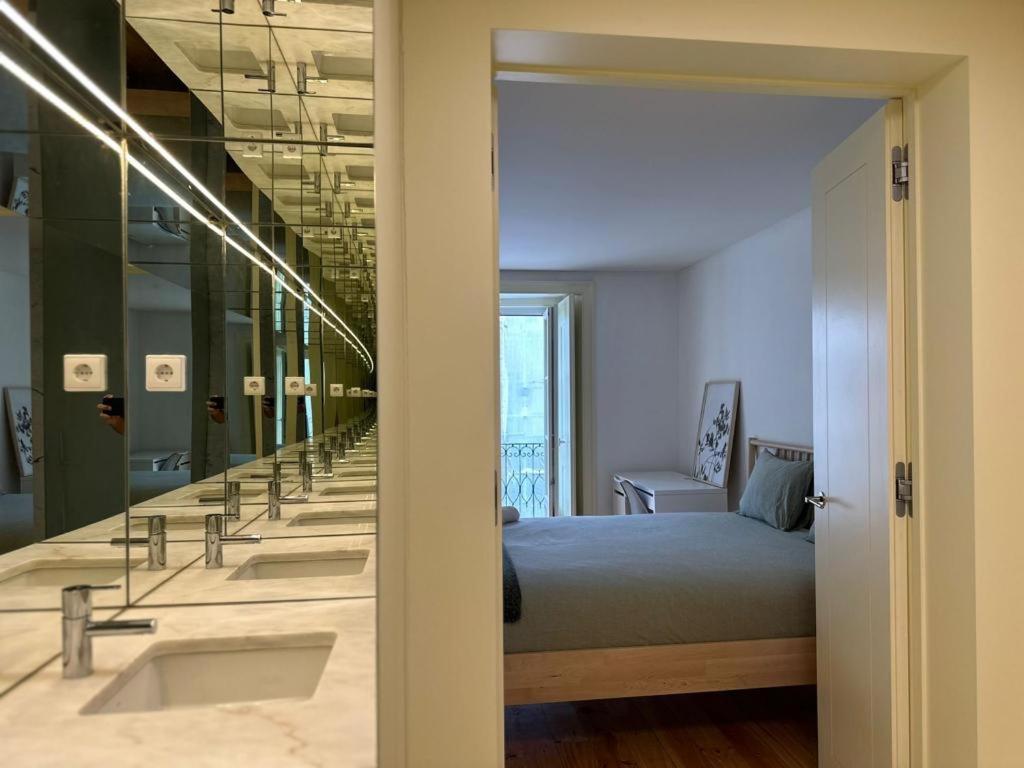 Central Bedroom In Shared House In Chiado - Historic Center Of Lisboa Exterior foto